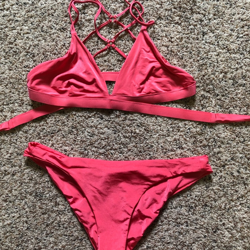 Beach bunny bikini